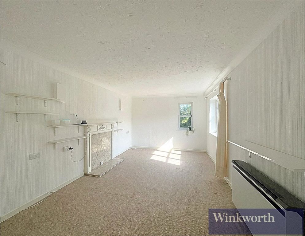 Property photo 2 of 9 Picture No. 29