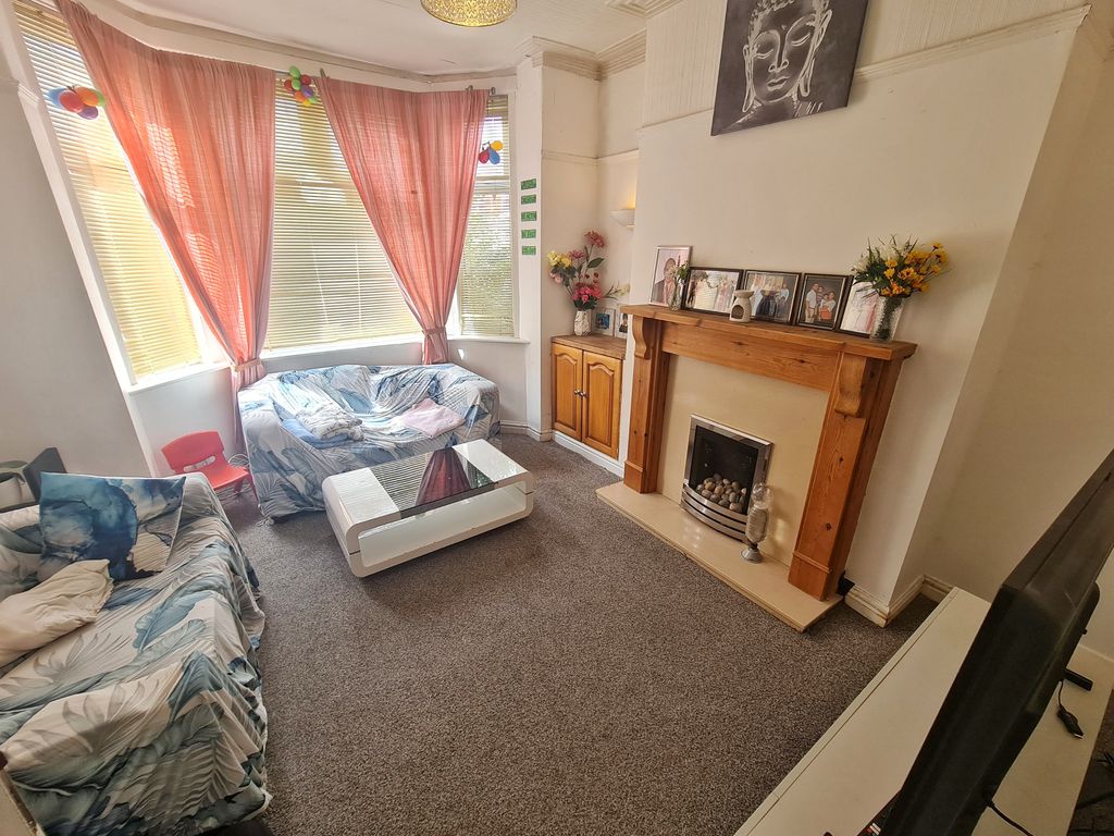 Property photo 2 of 7