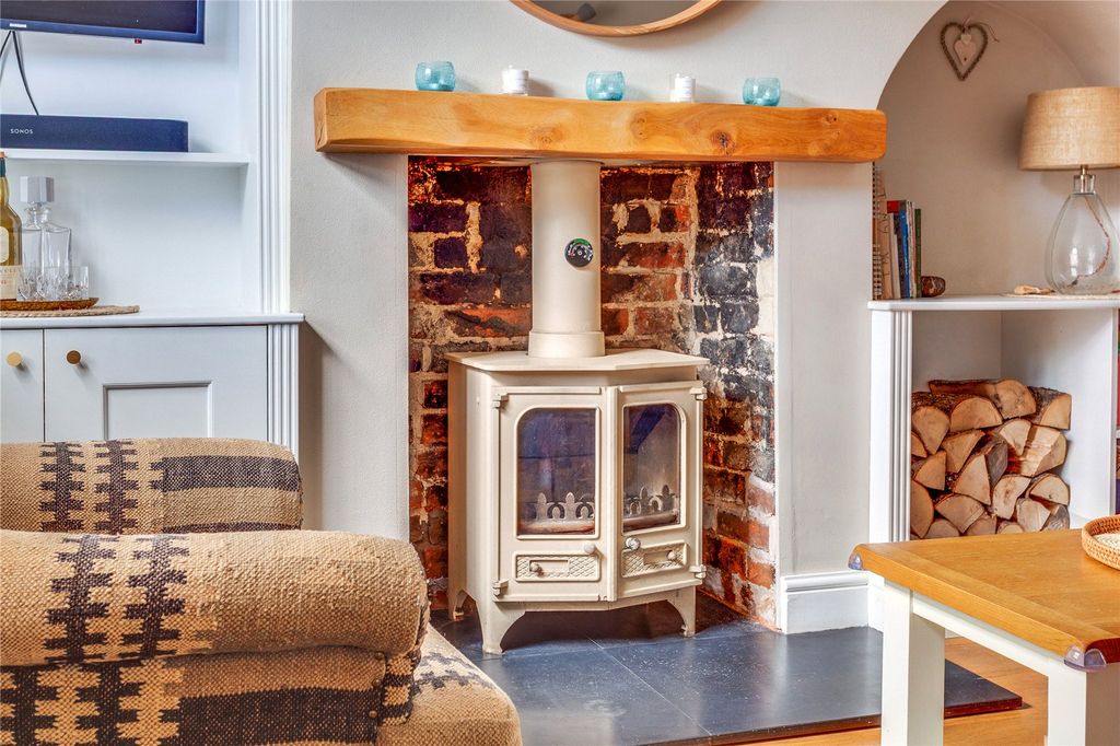 Property photo 3 of 15 Log Burner