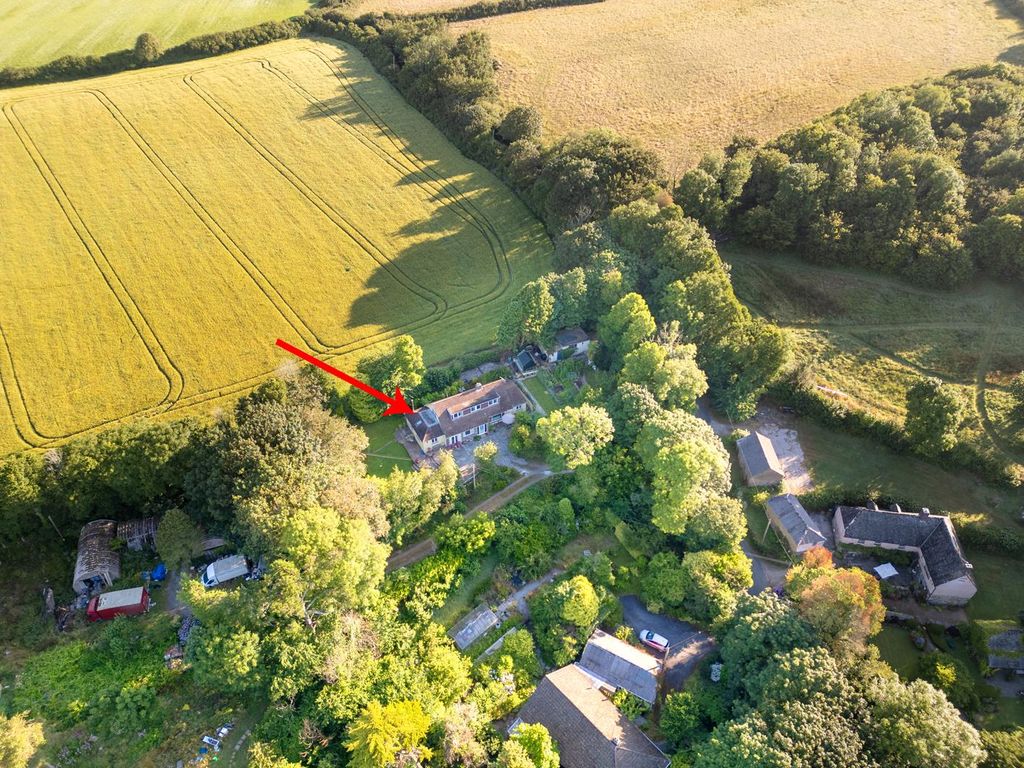 Property photo 2 of 41 Fernbank-5.Jpg