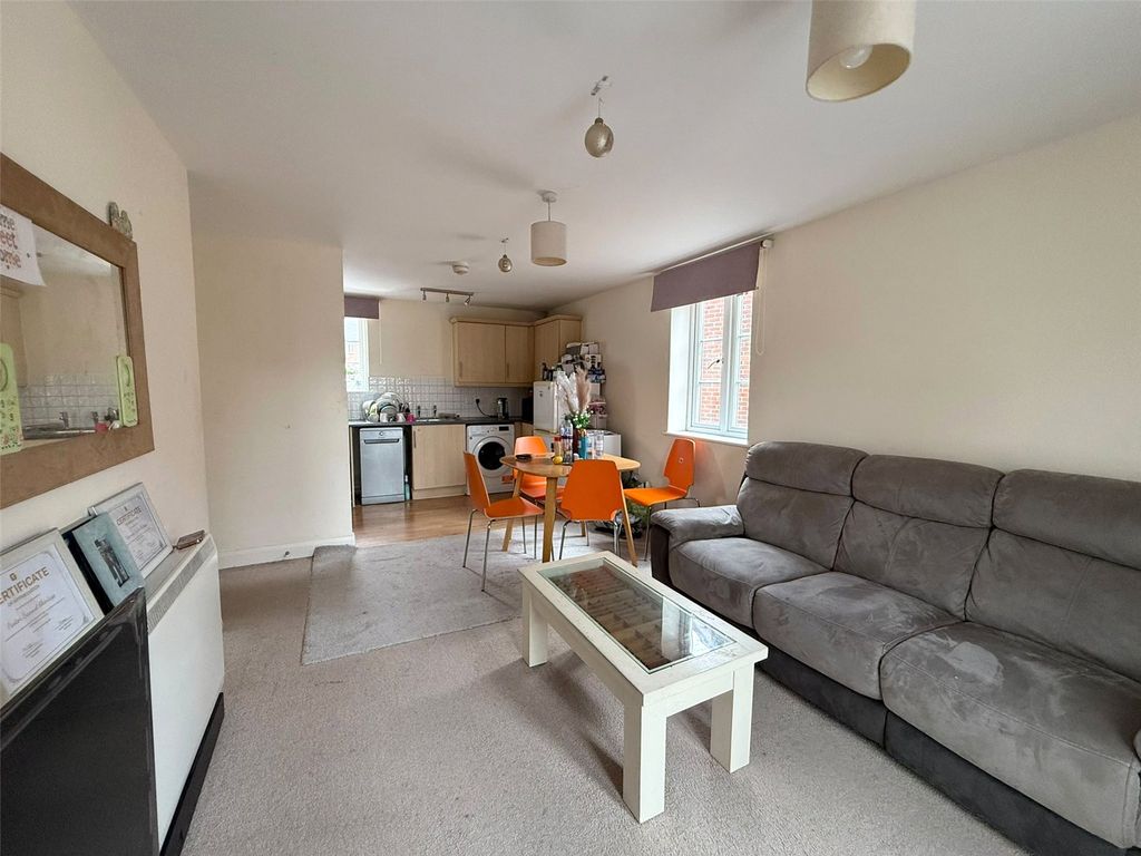 Property photo 2 of 9 Picture No. 14
