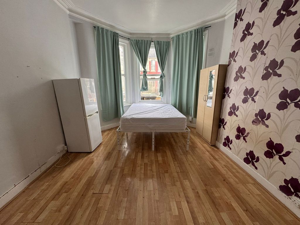 Property photo 2 of 4