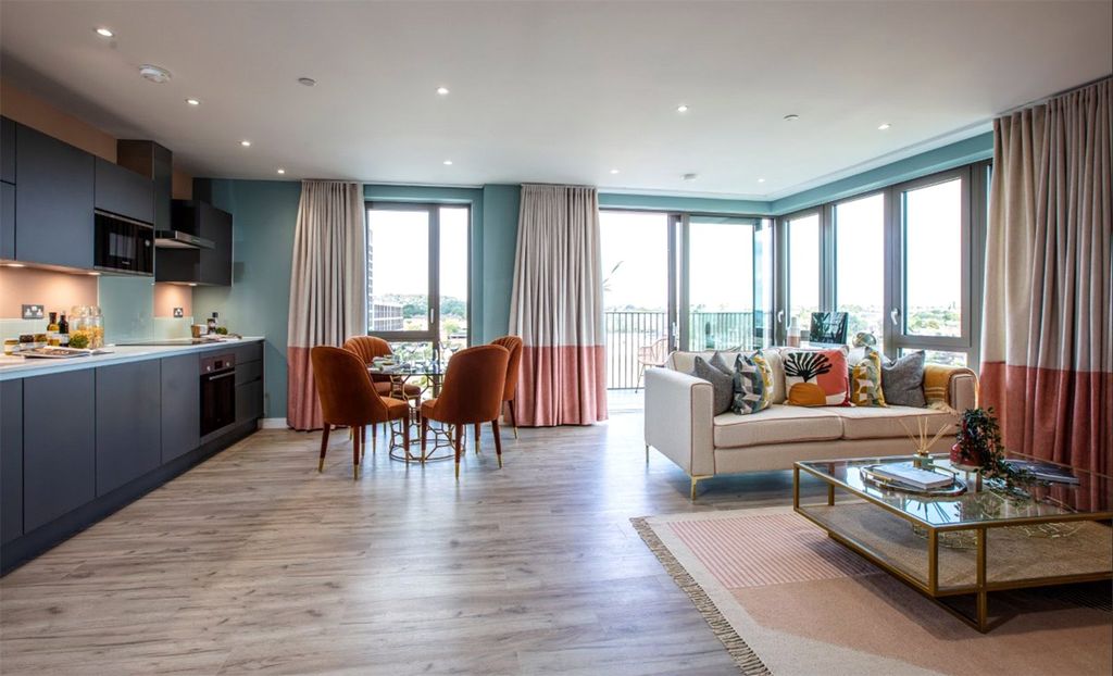 Property photo 2 of 13 Picture No. 14