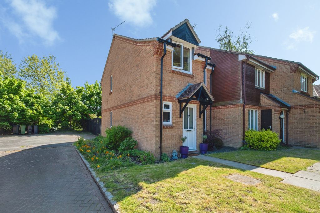 Property photo 1 of 18