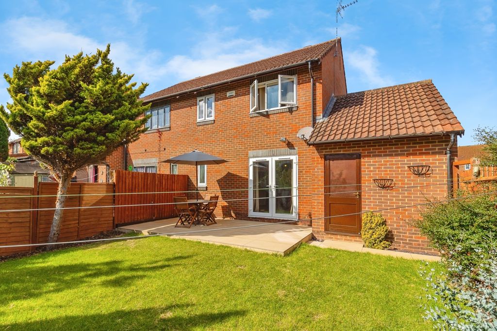 Property photo 2 of 17 Photo