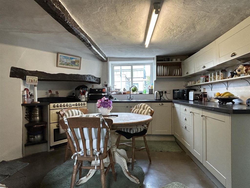 Property photo 3 of 13 Img_9419.Jpg