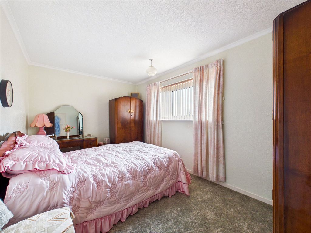 Property photo 3 of 22 Picture No. 12