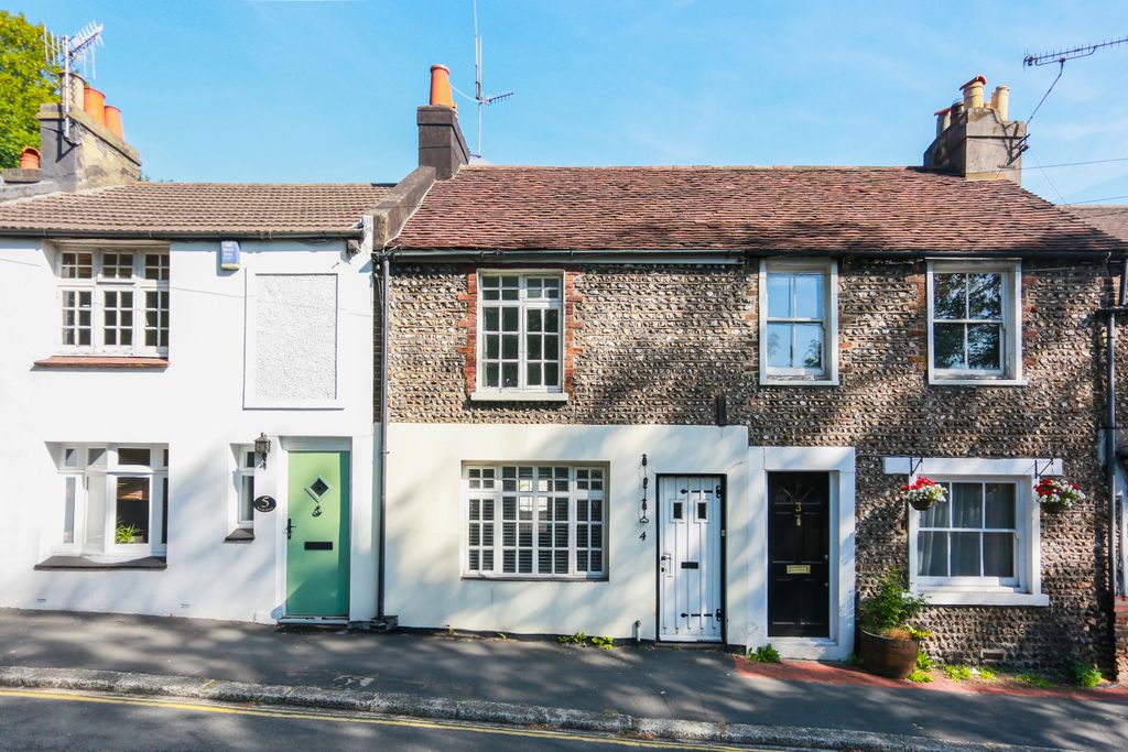 Property photo 1 of 22 296A00942