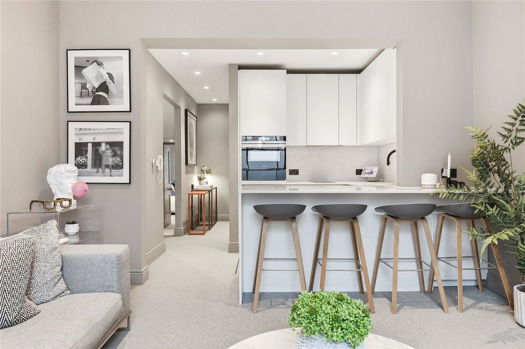 Property photo 1 of 12 Kitchen