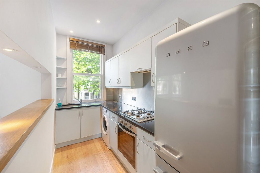 Property photo 3 of 6 Picture No. 05