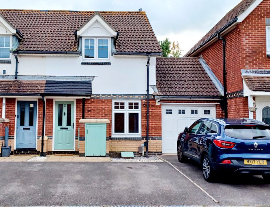 Property photo 1 of 12 Front