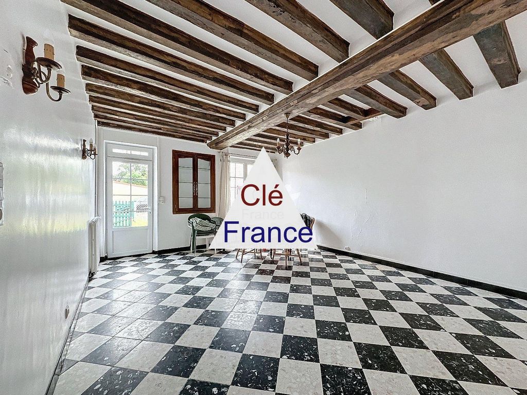 Property photo 2 of 12