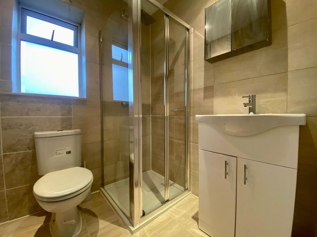 Property photo 3 of 3