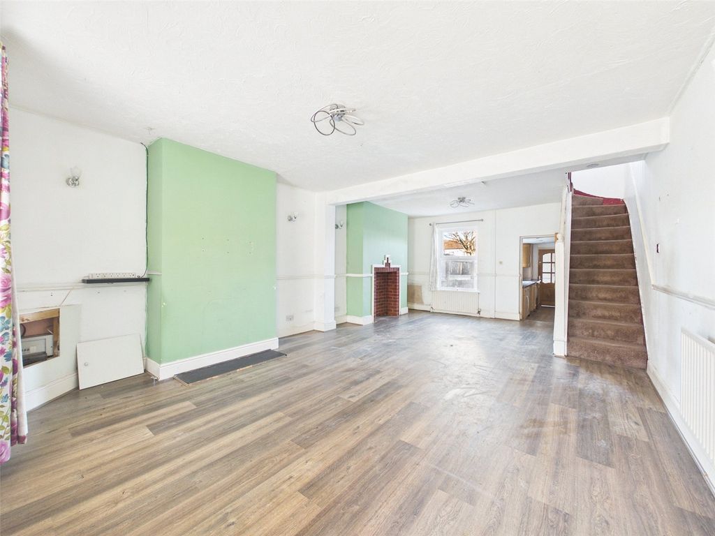 Property photo 2 of 12 Picture No. 02