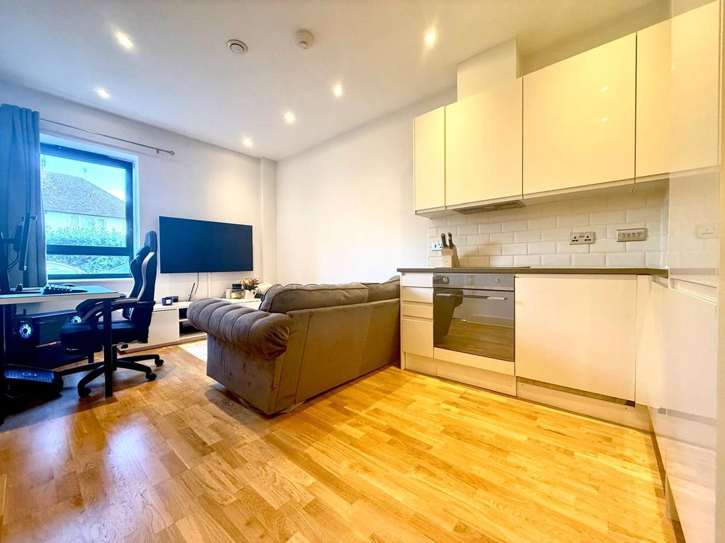Property photo 1 of 14 Picture No. 09