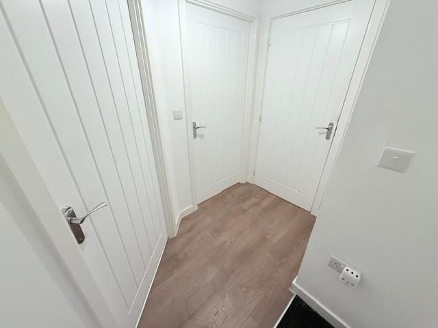 Property photo 3 of 13 Hallway Alt.Jpg