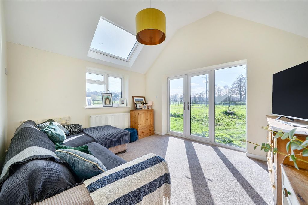 Property photo 3 of 40 1429808-32-69B974Fc62325.Jpg