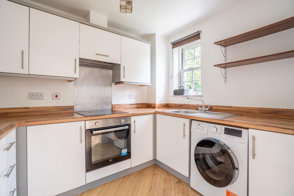Additional image 7 of 2 bed flat for saleFossview House, Gladstone Street, York YO31