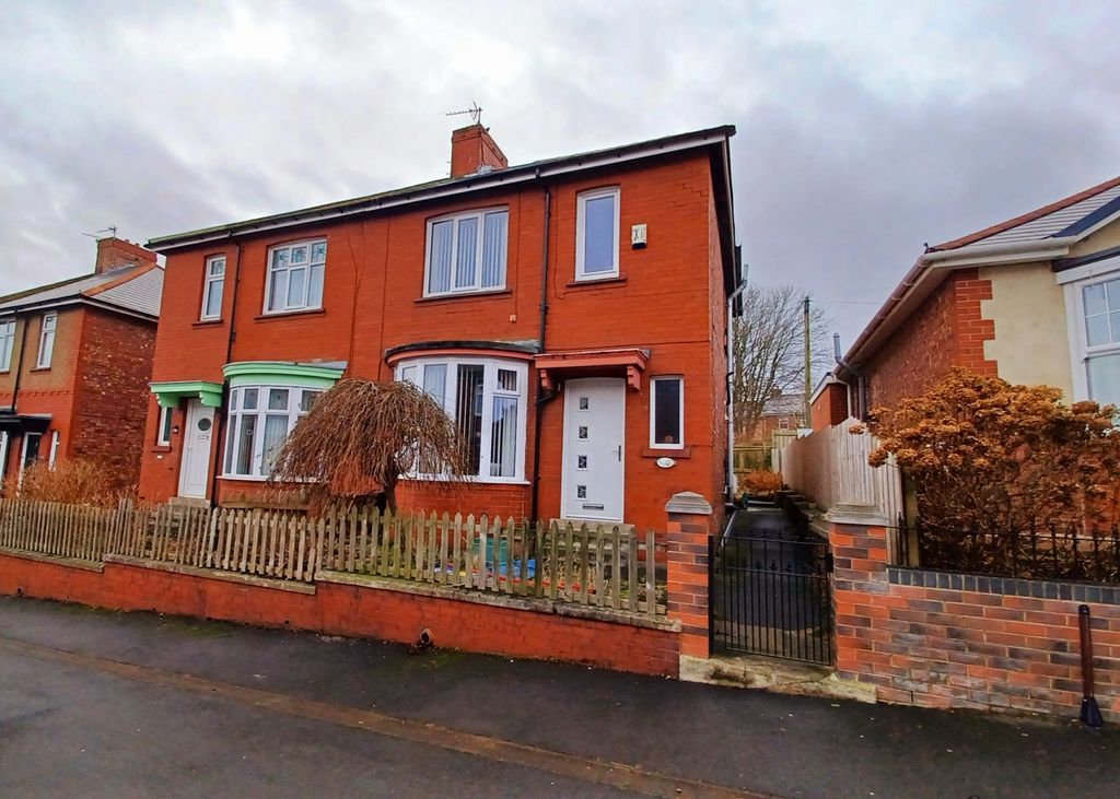 Property photo 1 of 14 Byerley Road