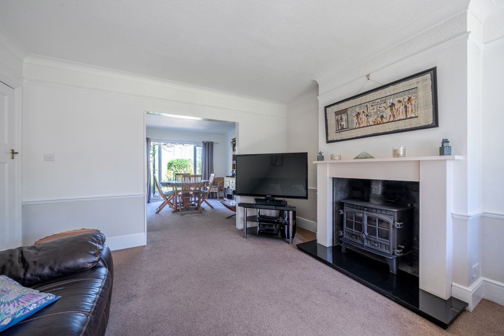 Property photo 3 of 7