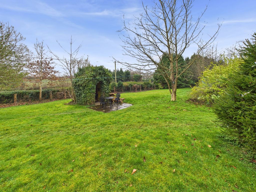 Property photo 2 of 18