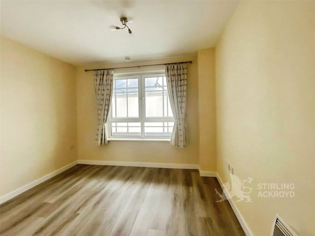 Property photo 3 of 10 Picture No. 28