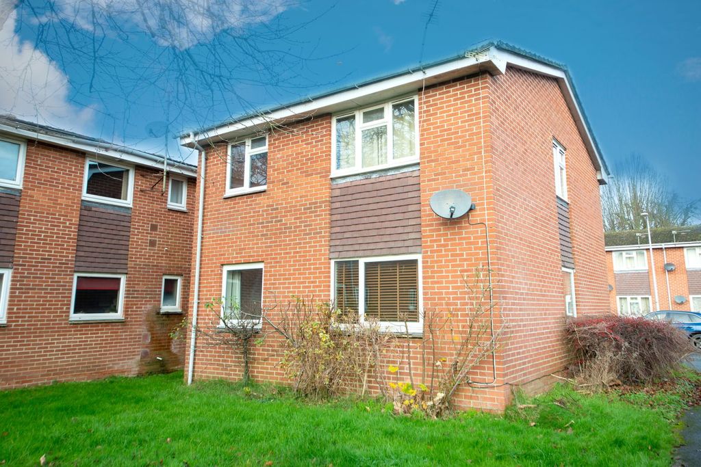 Property photo 1 of 6