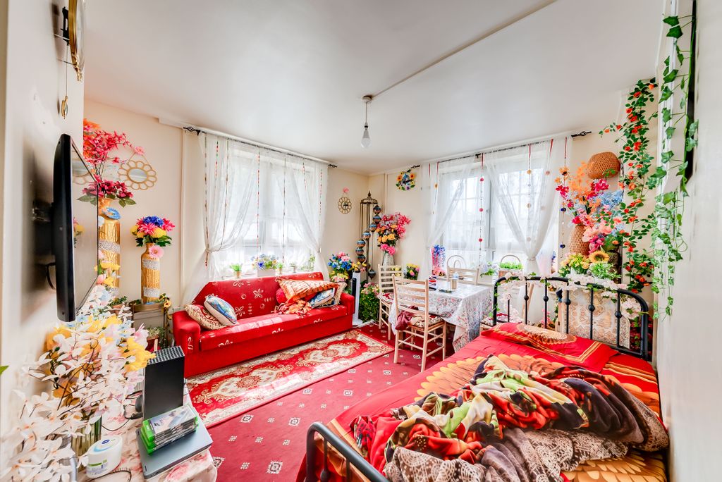 Property photo 1 of 17 A7S04425Hdr