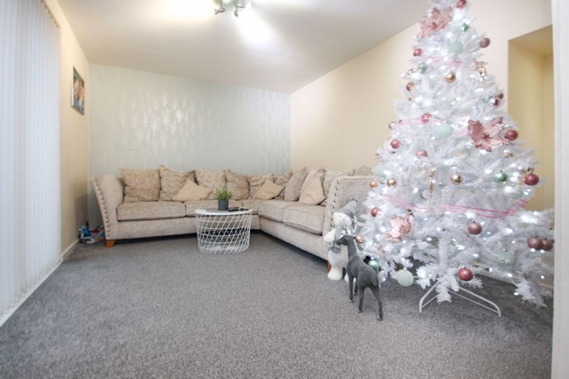 Property photo 3 of 9 Photo 1