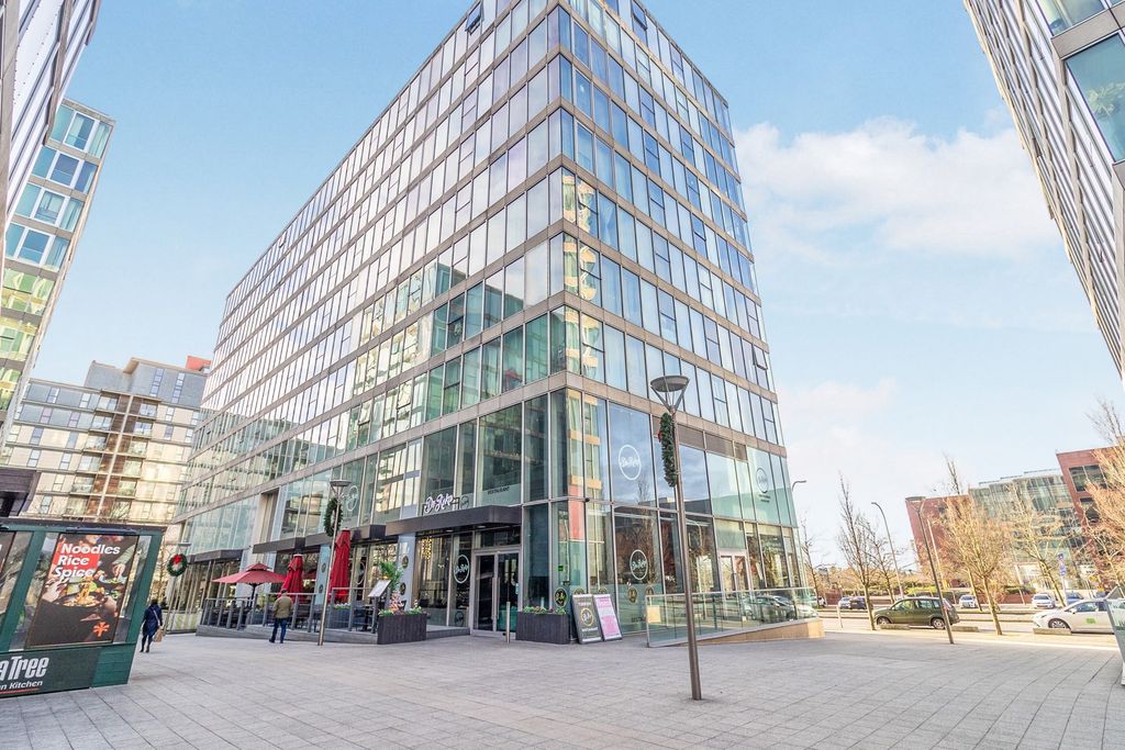 Property photo 3 of 20 Pbox-Img.Jpg