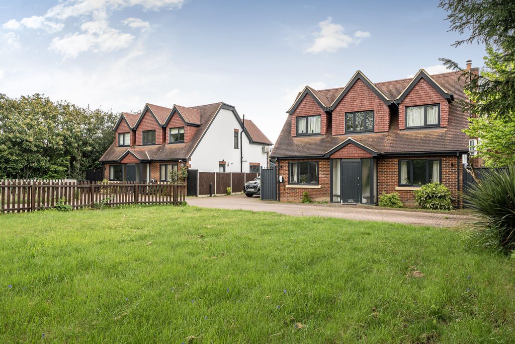 Property photo 1 of 25 1442113-2-69E004c...