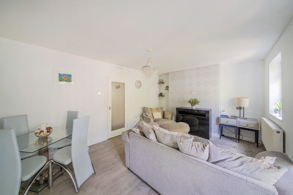 Property photo 3 of 18 1503838-6-6A79B69...