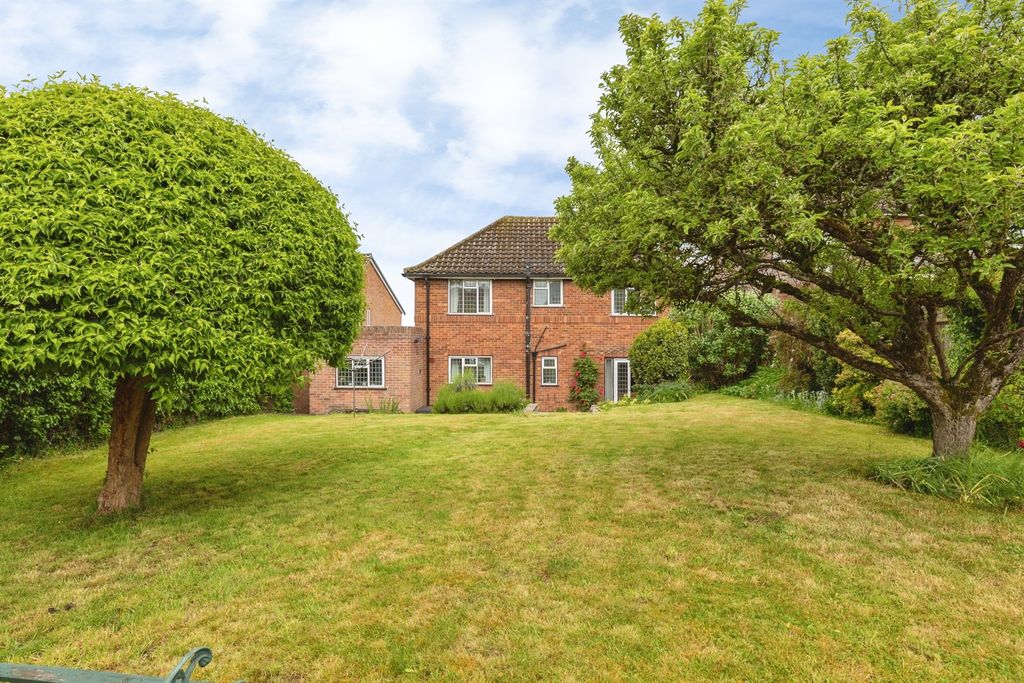 Property photo 3 of 21
