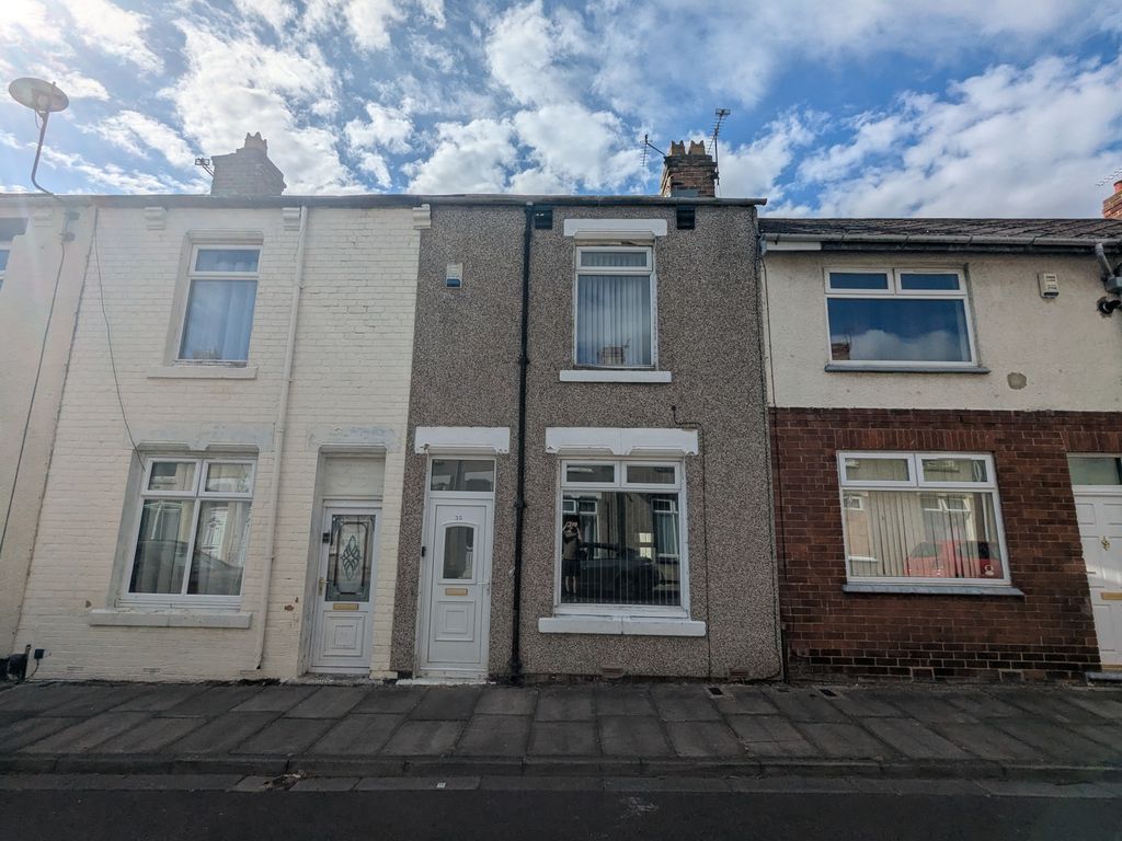 Property photo 1 of 12