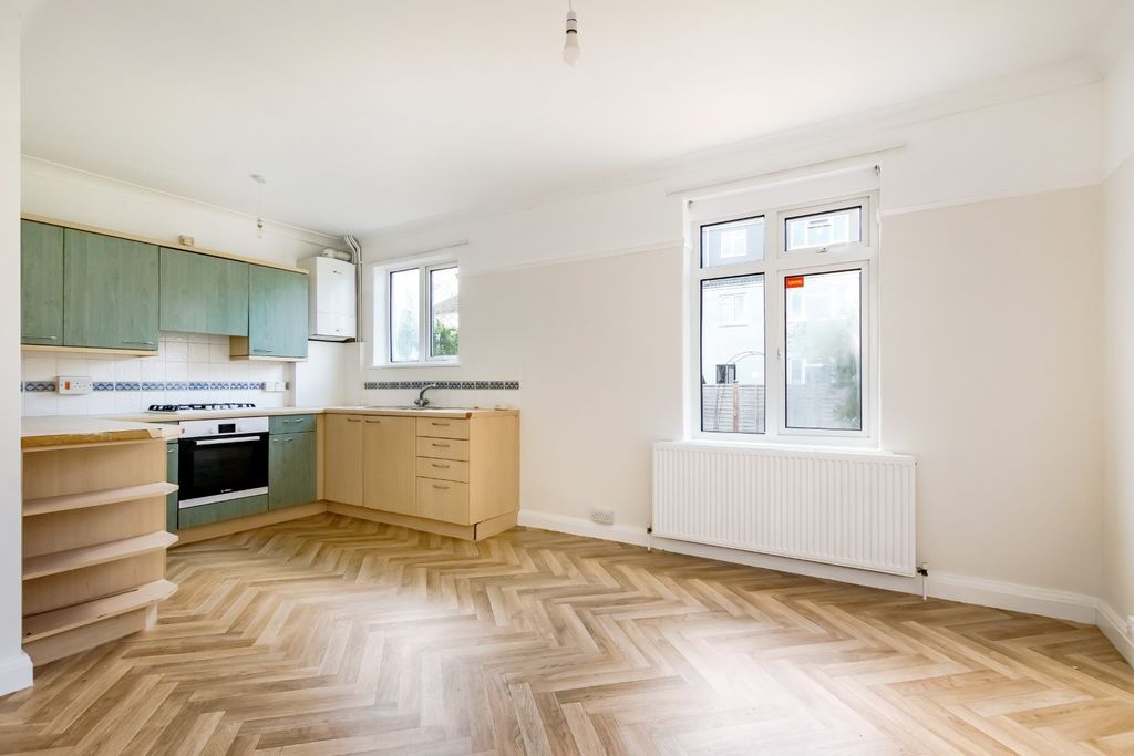 Property photo 2 of 13 Kitchen