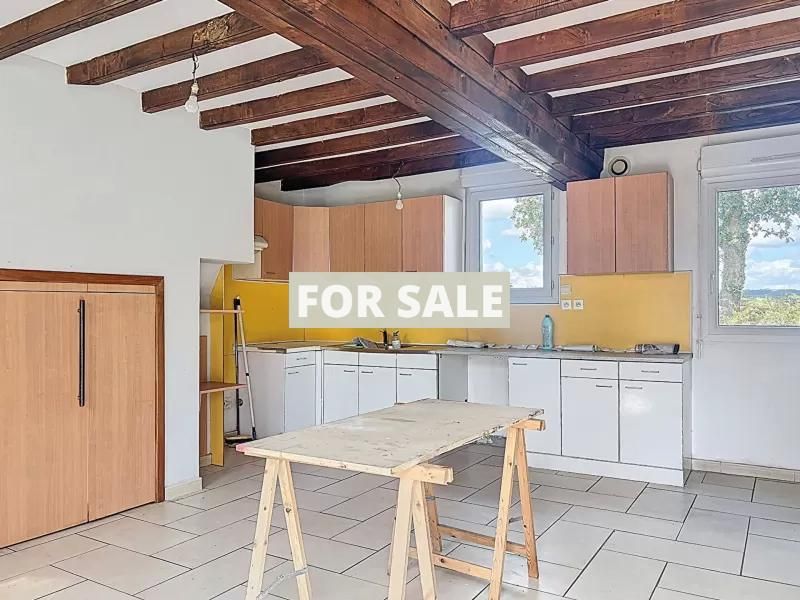 Property photo 2 of 13