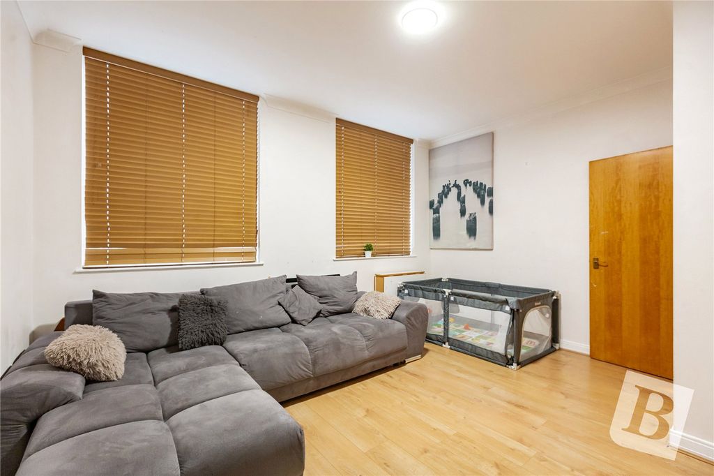 Property photo 3 of 17 Reception Room