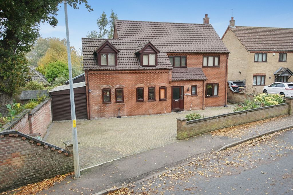 Property photo 1 of 29