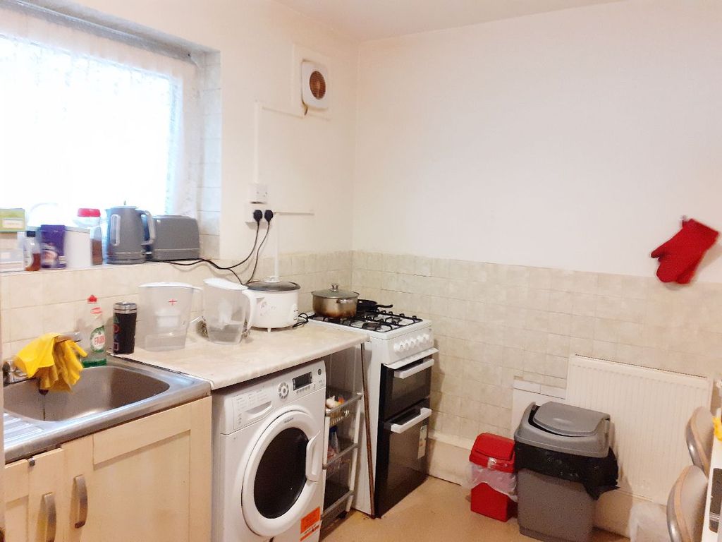 Property photo 3 of 4