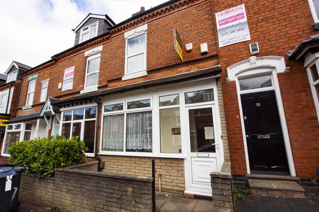 Property photo 1 of 11 Approach