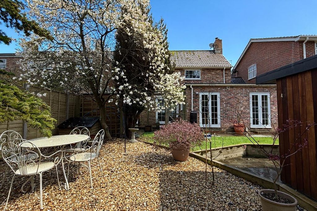 Property photo 2 of 26 Gallery