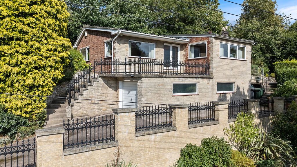 Property photo 1 of 24