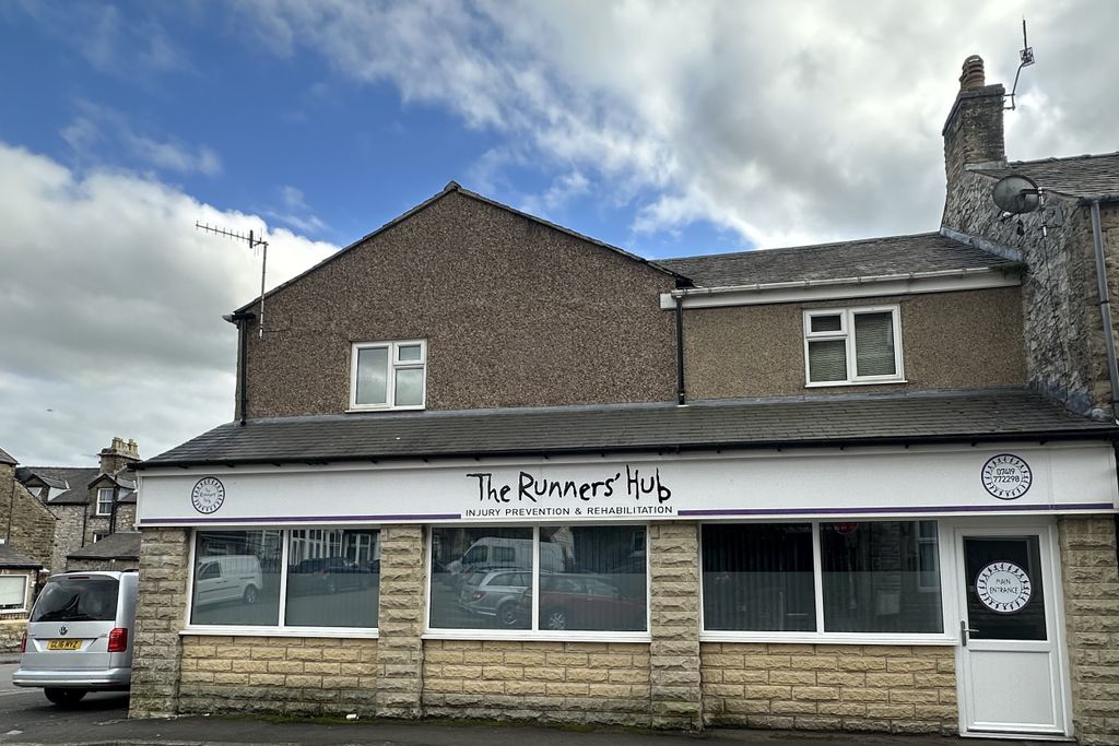 Property photo 2 of 28 Copyright Ninalubman.Com