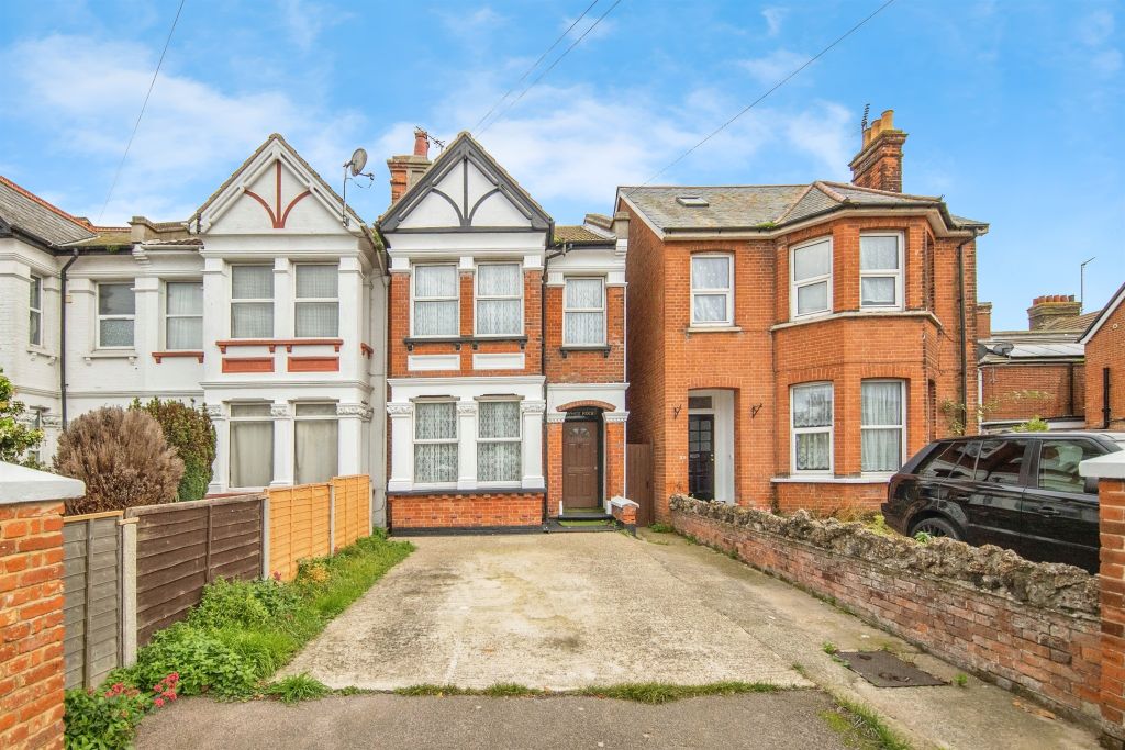 Property photo 1 of 17