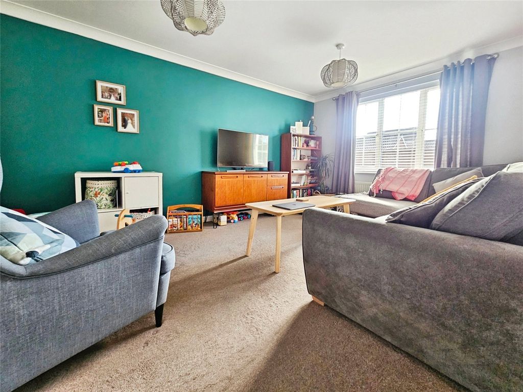 Property photo 3 of 16 Picture No. 05