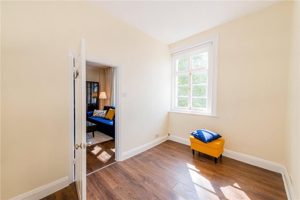 Property photo 1 of 2
