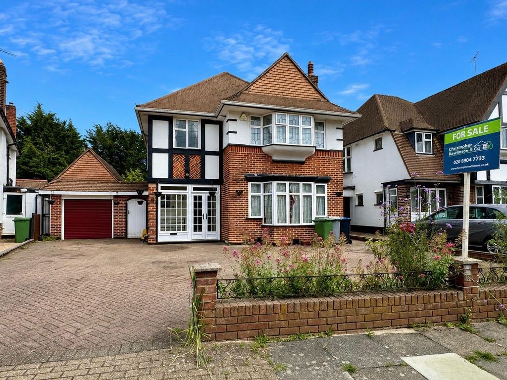 Property photo 1 of 18