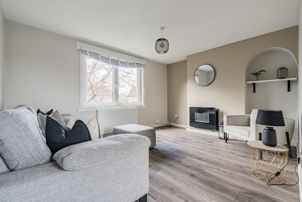 Property photo 2 of 16 Property Image 2