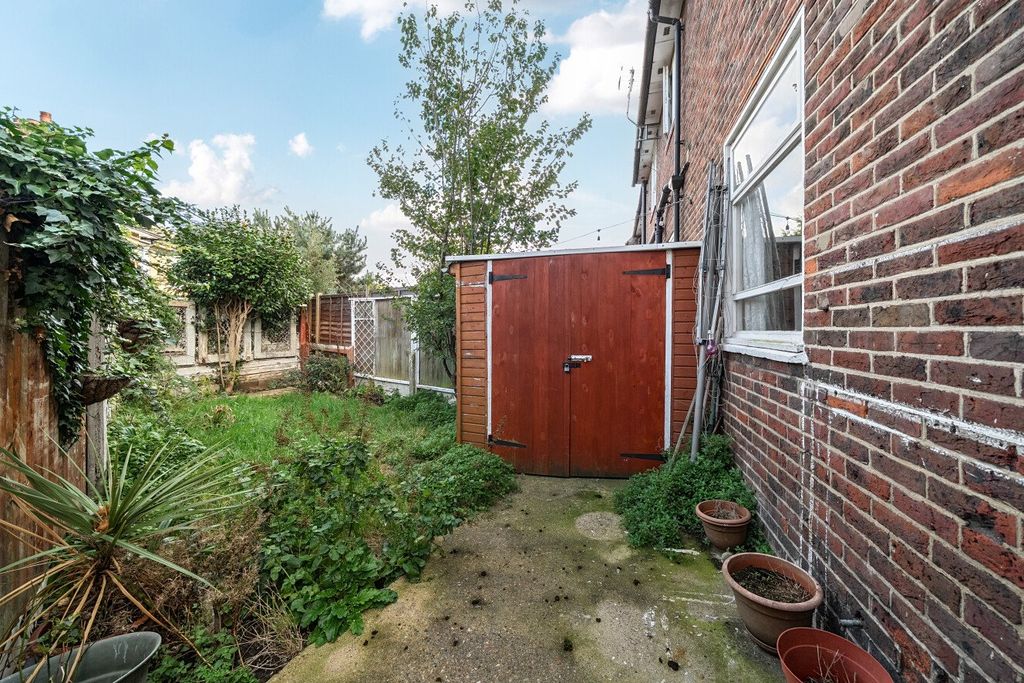 Property photo 3 of 12 Picture No. 05