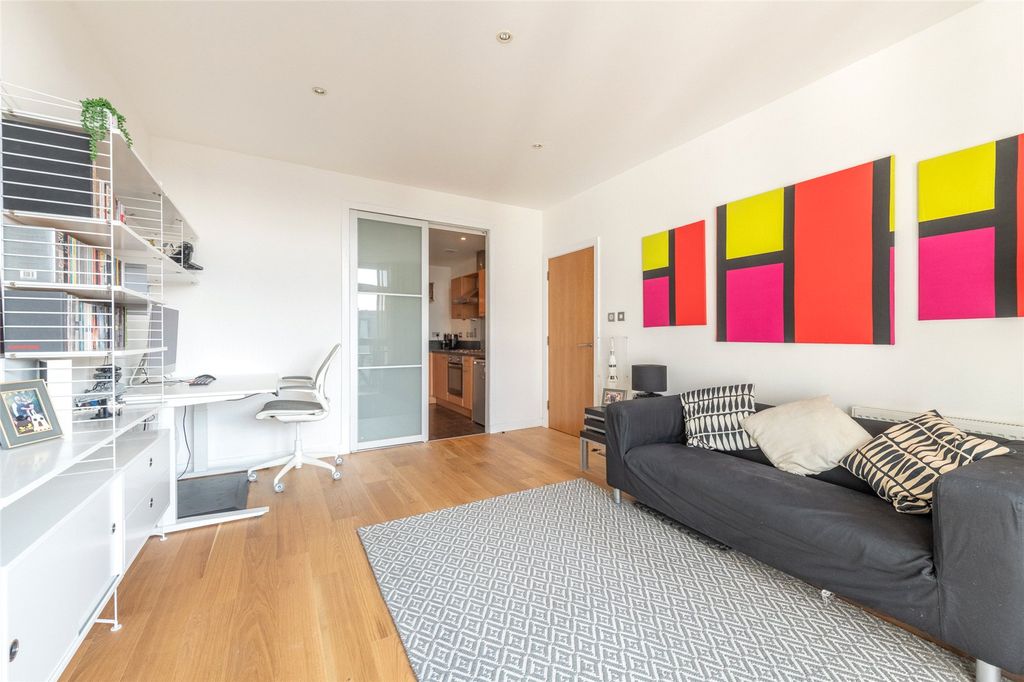 Property photo 2 of 29 Oswald Street
